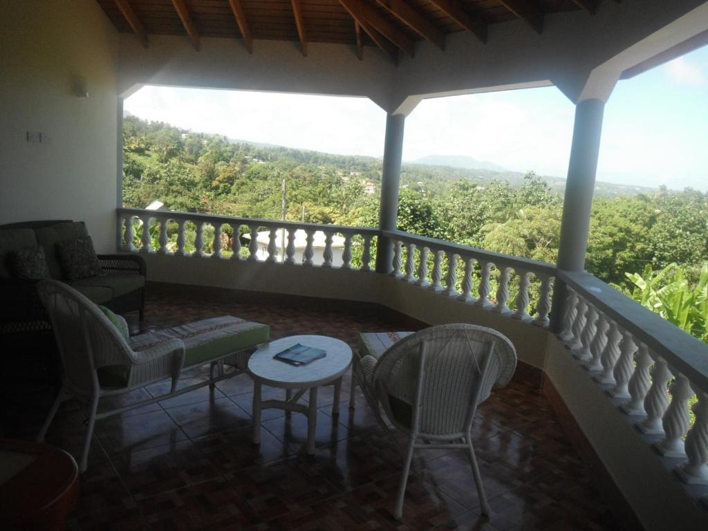 Classique International In Dominica Marigot Exterior photo